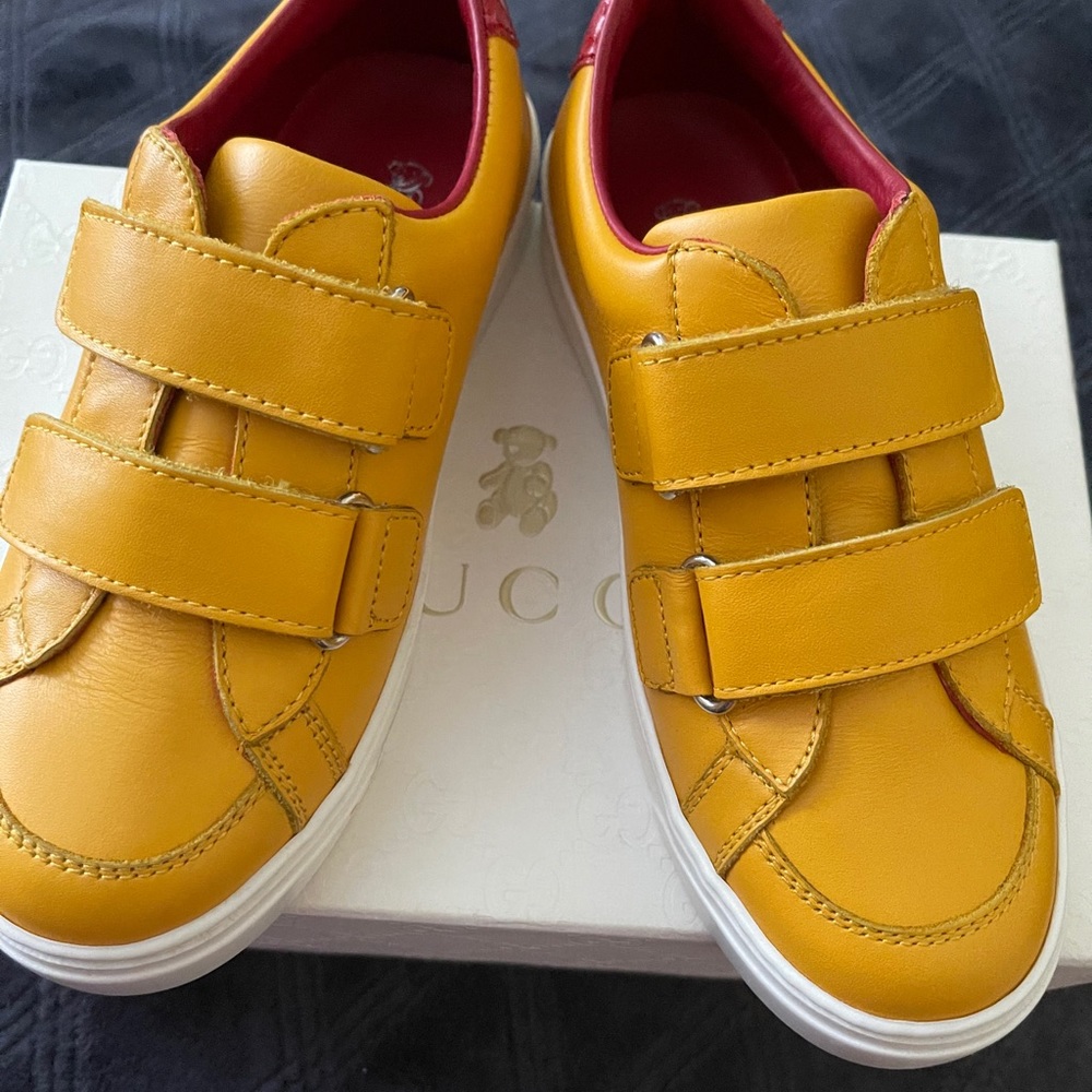 New Gucci Gomma Bumblebee Sz 30/ 12 1/2 US